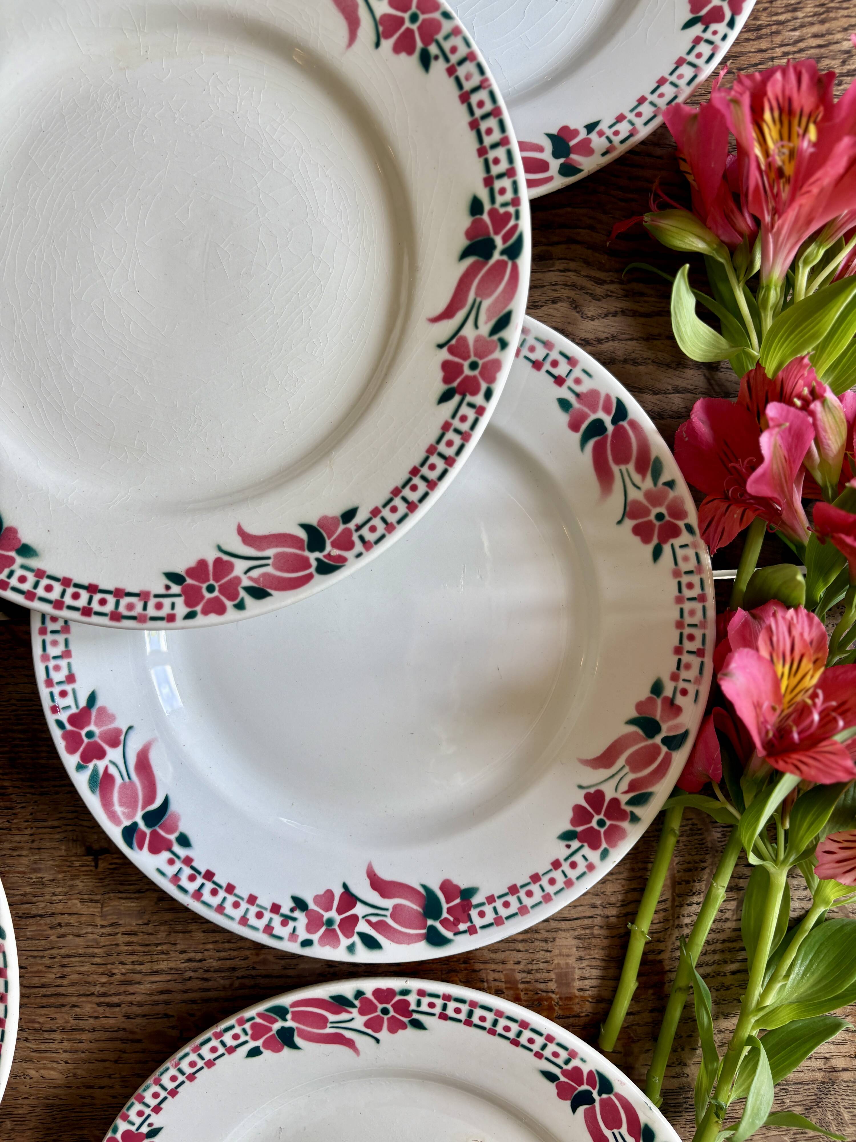 Set of 6 antique flat plates - Saint Amand Céranord
