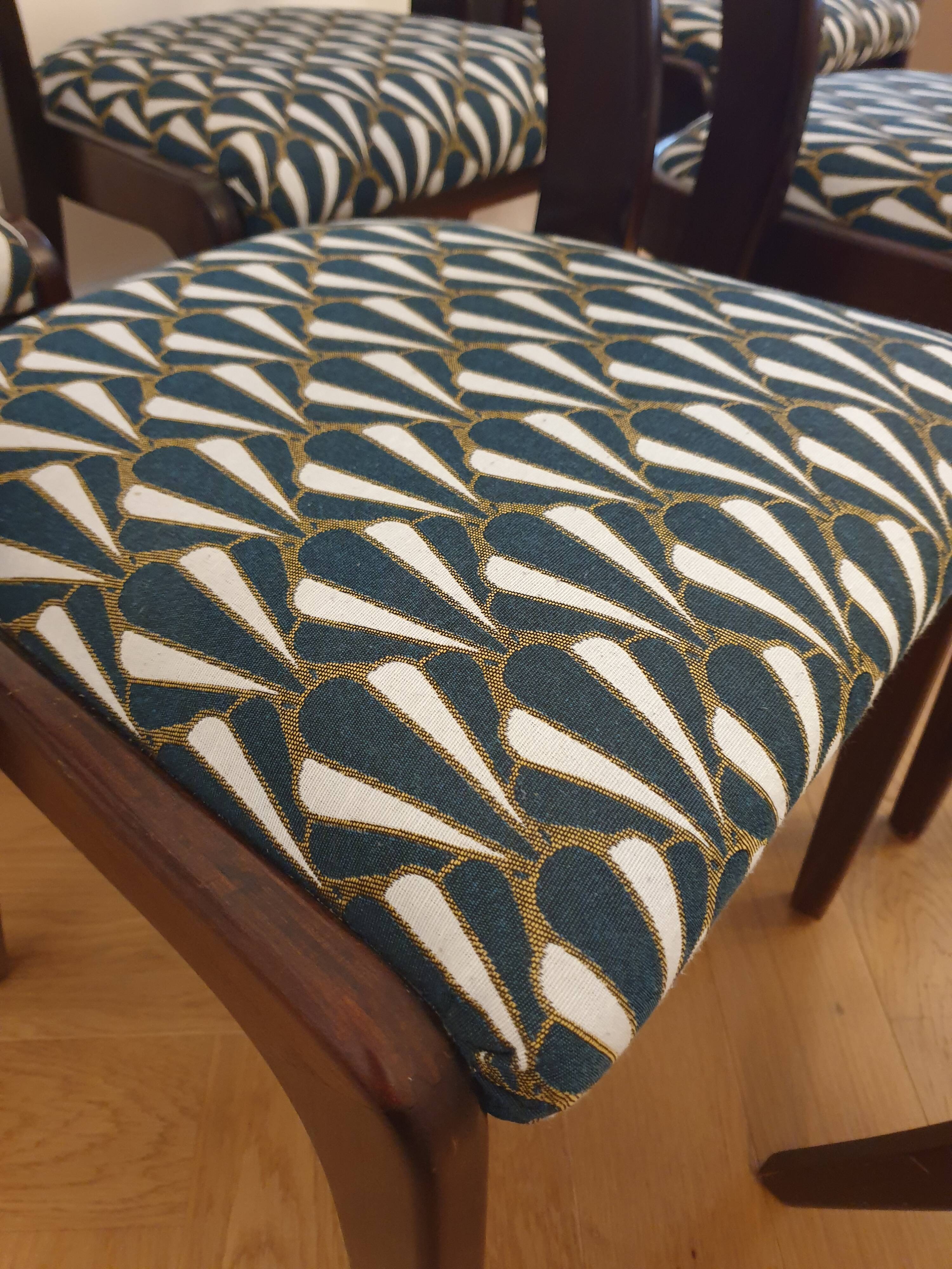 Table & 6 Baumann chairs model "gondole"