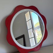 Mirror flower plastic by Finnish designer Makisen Kuvastin.