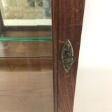 Showcase to be placed in oak