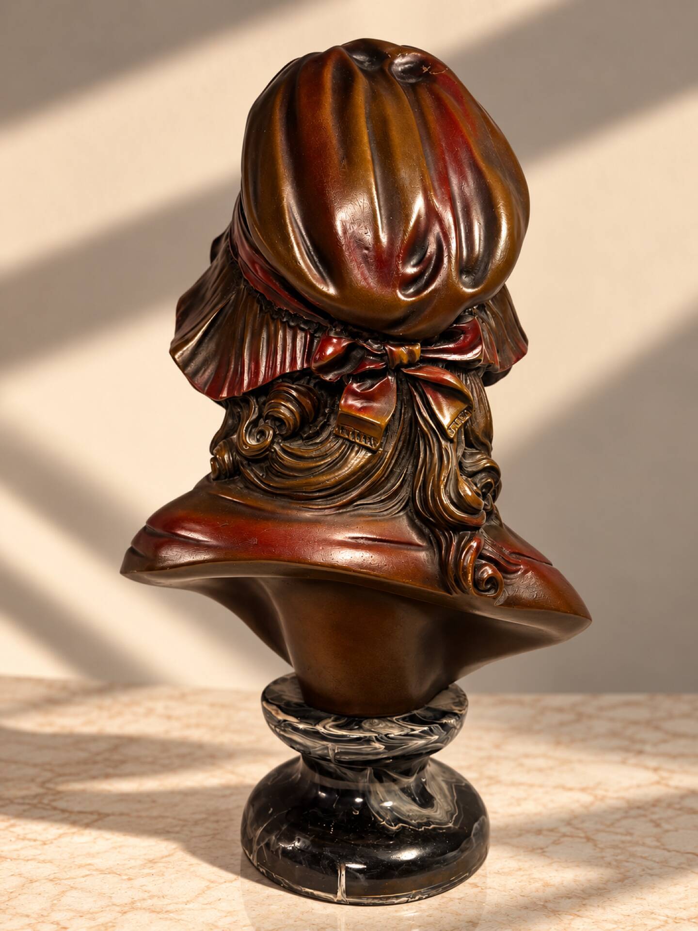 Bust of a woman 40 cm – Art Nouveau style – bronze effect finish