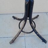 Coat rack parrot bistro