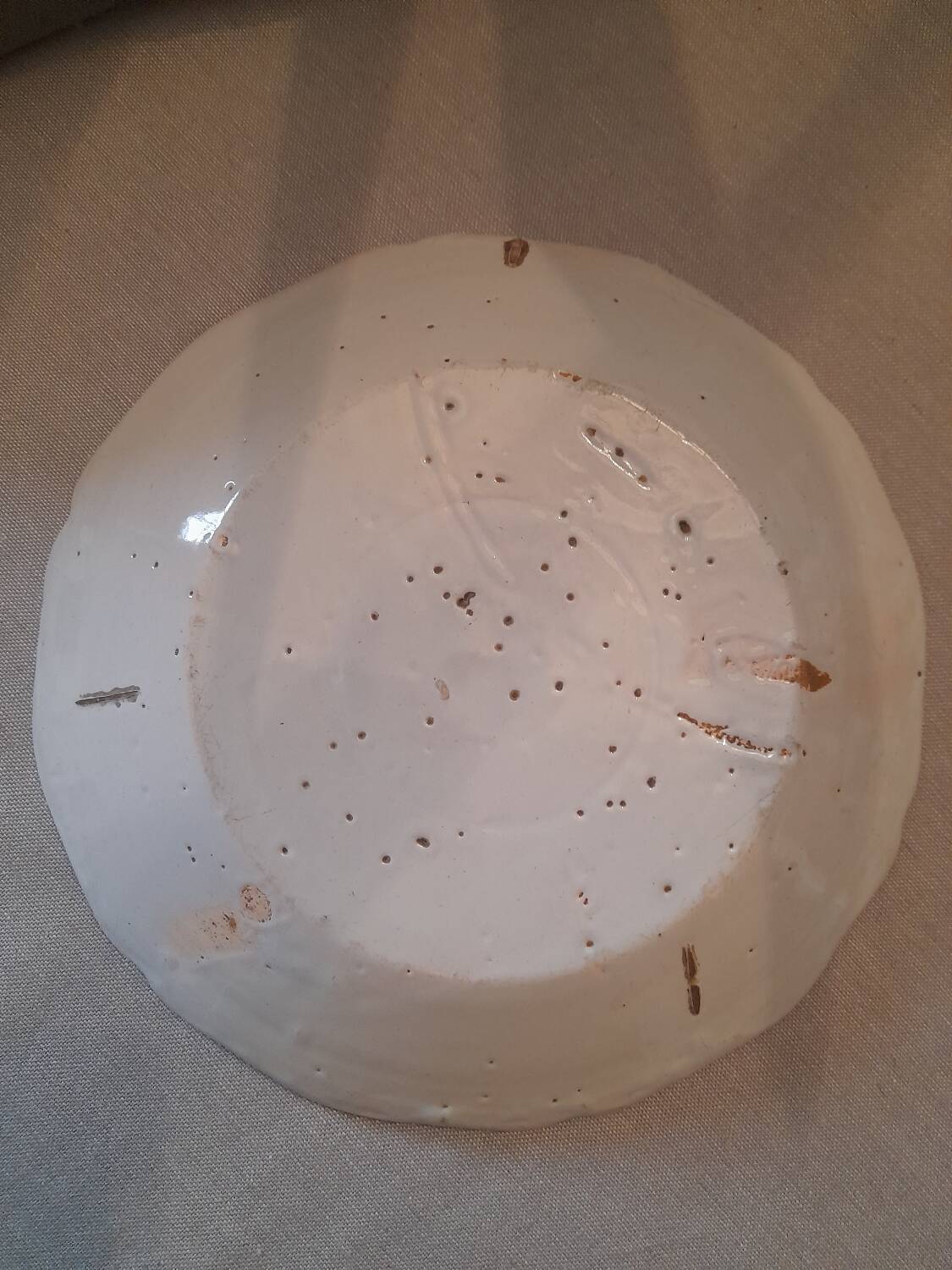 Assiette faïence XVIIIéme siècle.