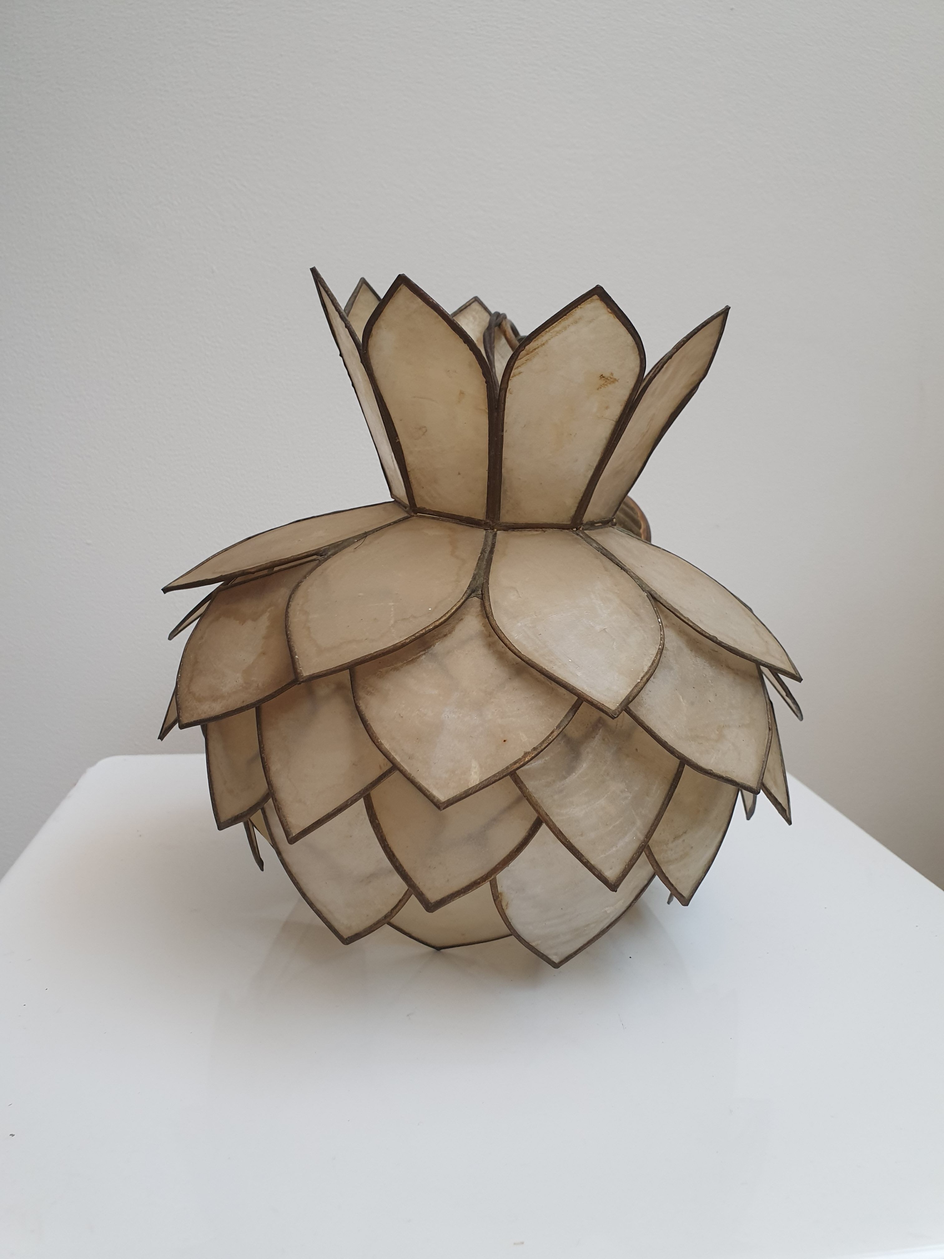 Hanging lamp of lotus flower in mother-of-pearl and brass