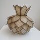 Suspension fleur de lotus en nacre et laiton