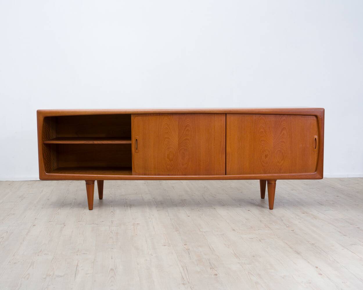 Teak enfilade, H.P Hansen Made in Denmark
