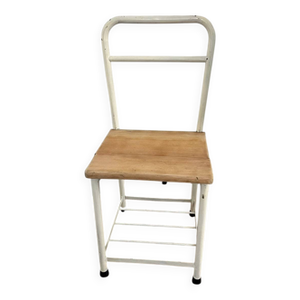 Chaise de pensionnat