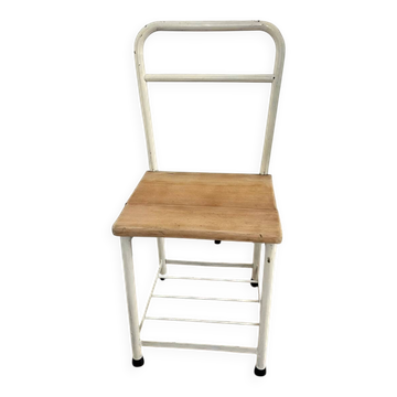 Chaise de pensionnat