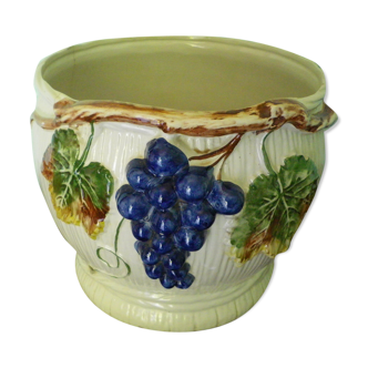 Ceramic flower pot with dabbling decorations