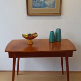 Modernist extendable dinning table  Bilea  of the 1960s.