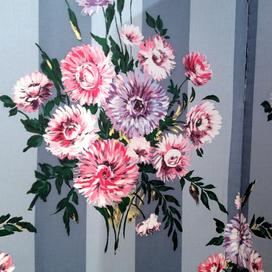 Old screen flowered in 3 parts