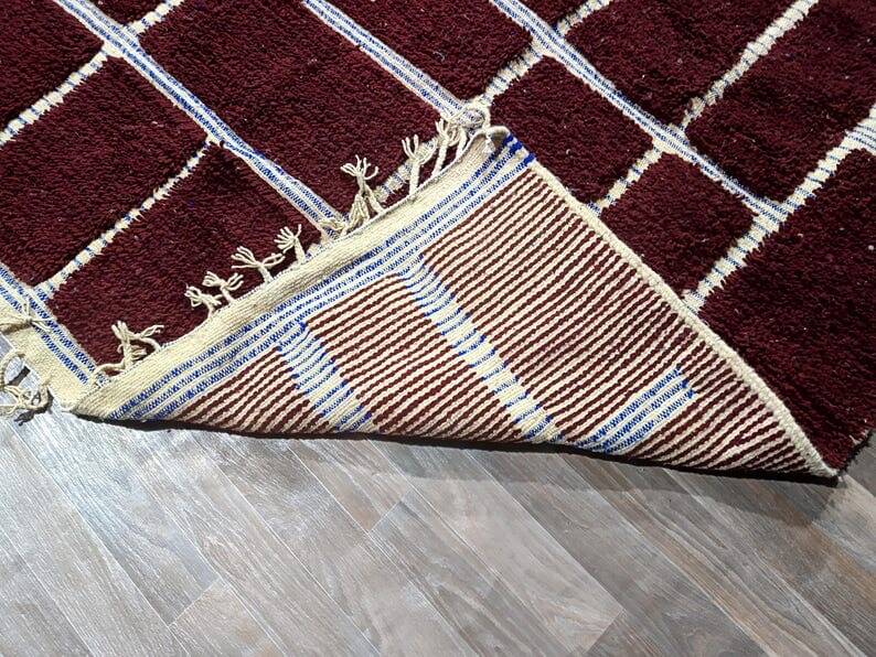 Handmade pure wool carpet, traditional Moroccan, size 200 x 300 cm.