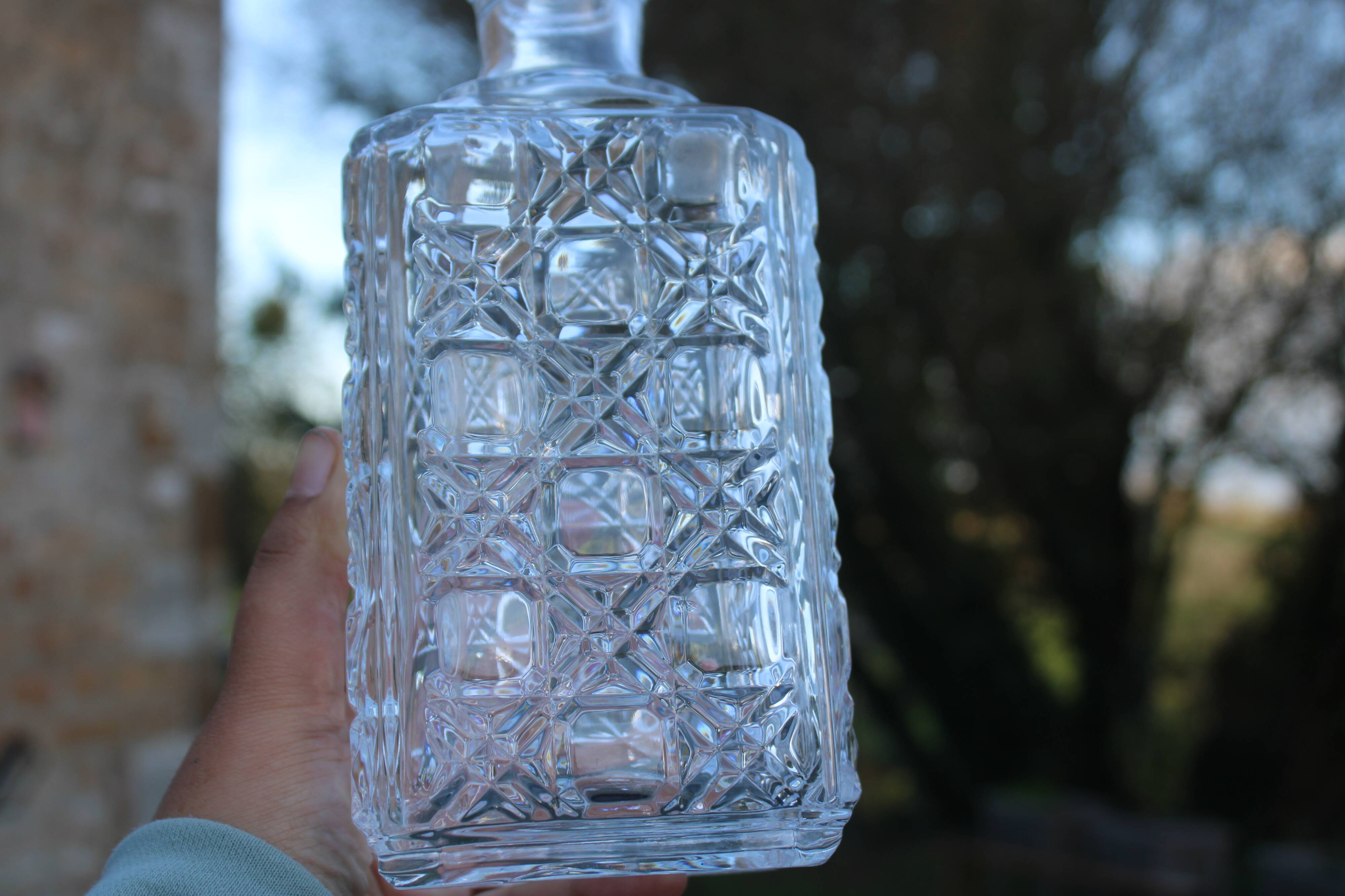 Carafe en Cristal d’Arques – Décanteur verre taillé géométrique