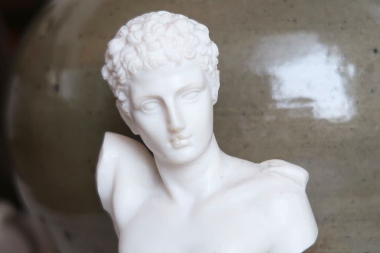 Buste Grec de Hermes en albâtre années 70