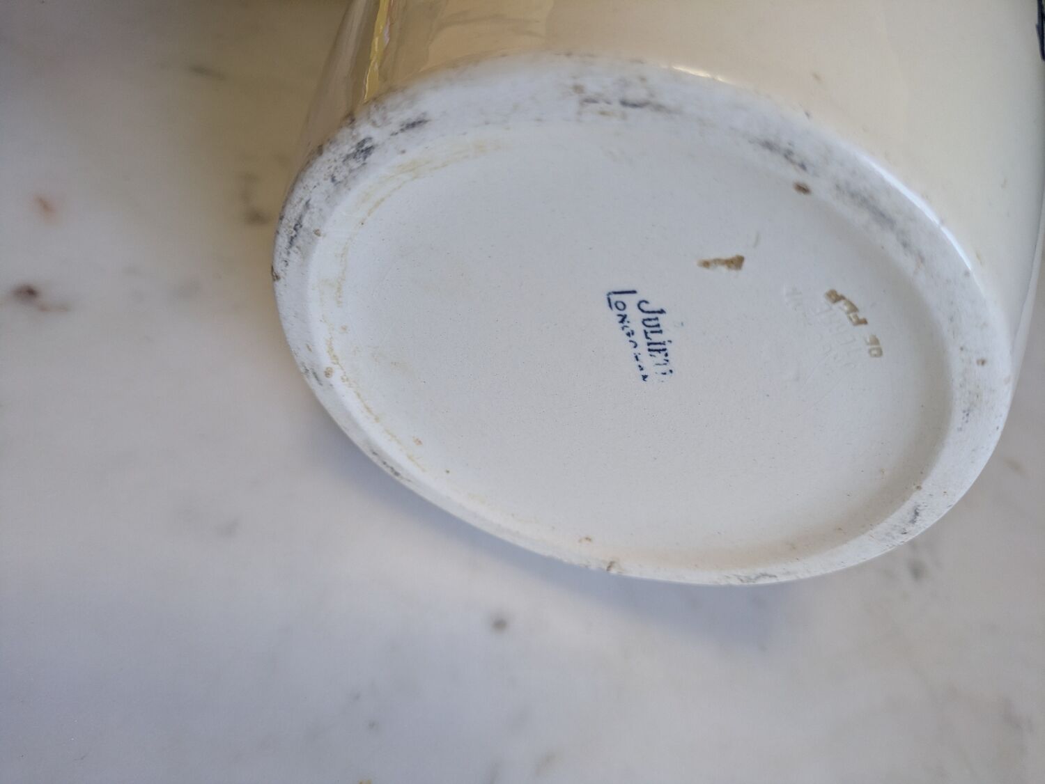 Pichet Longchamp 19th century