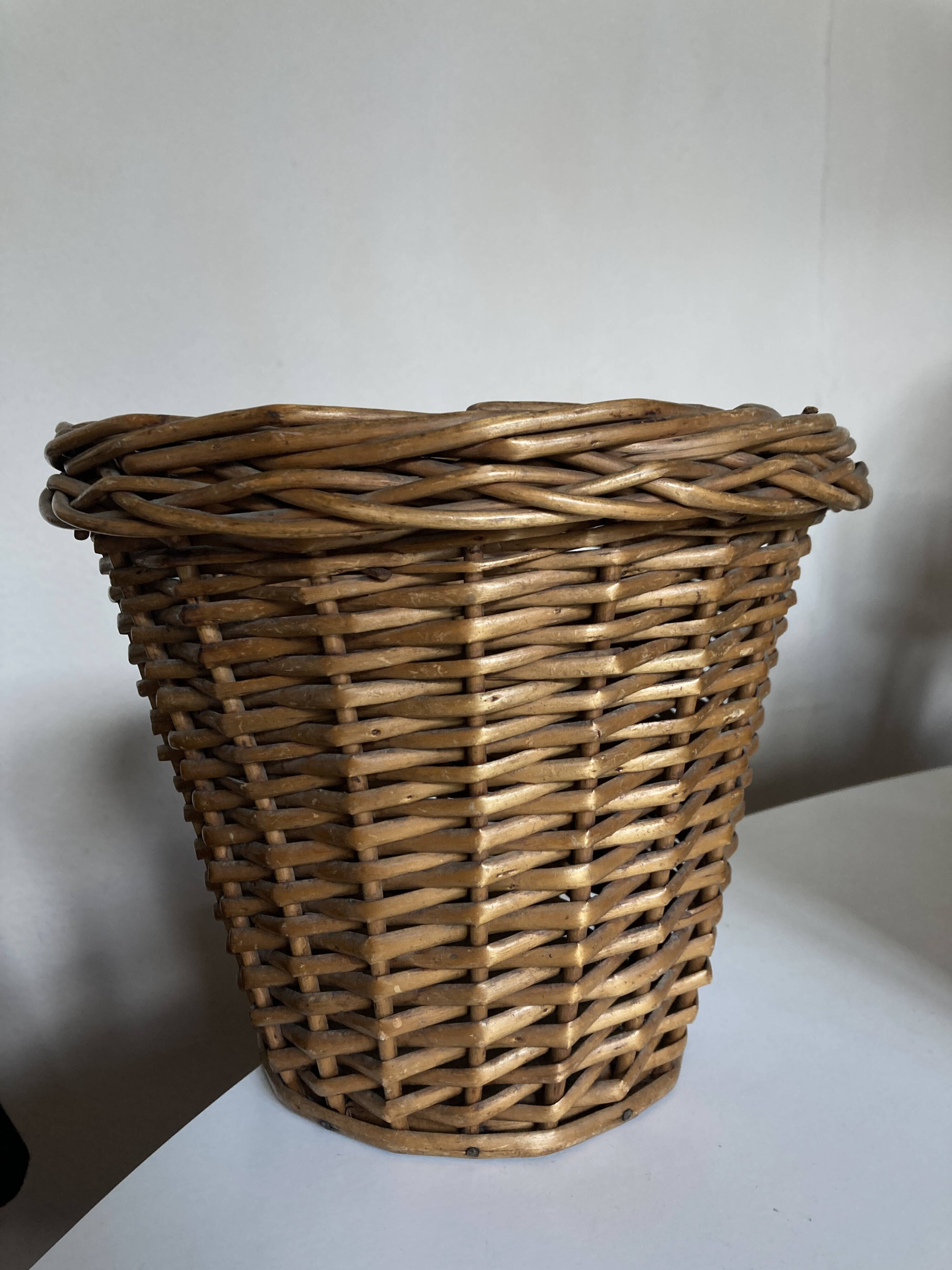 XL wicker planter from basket makers 1960