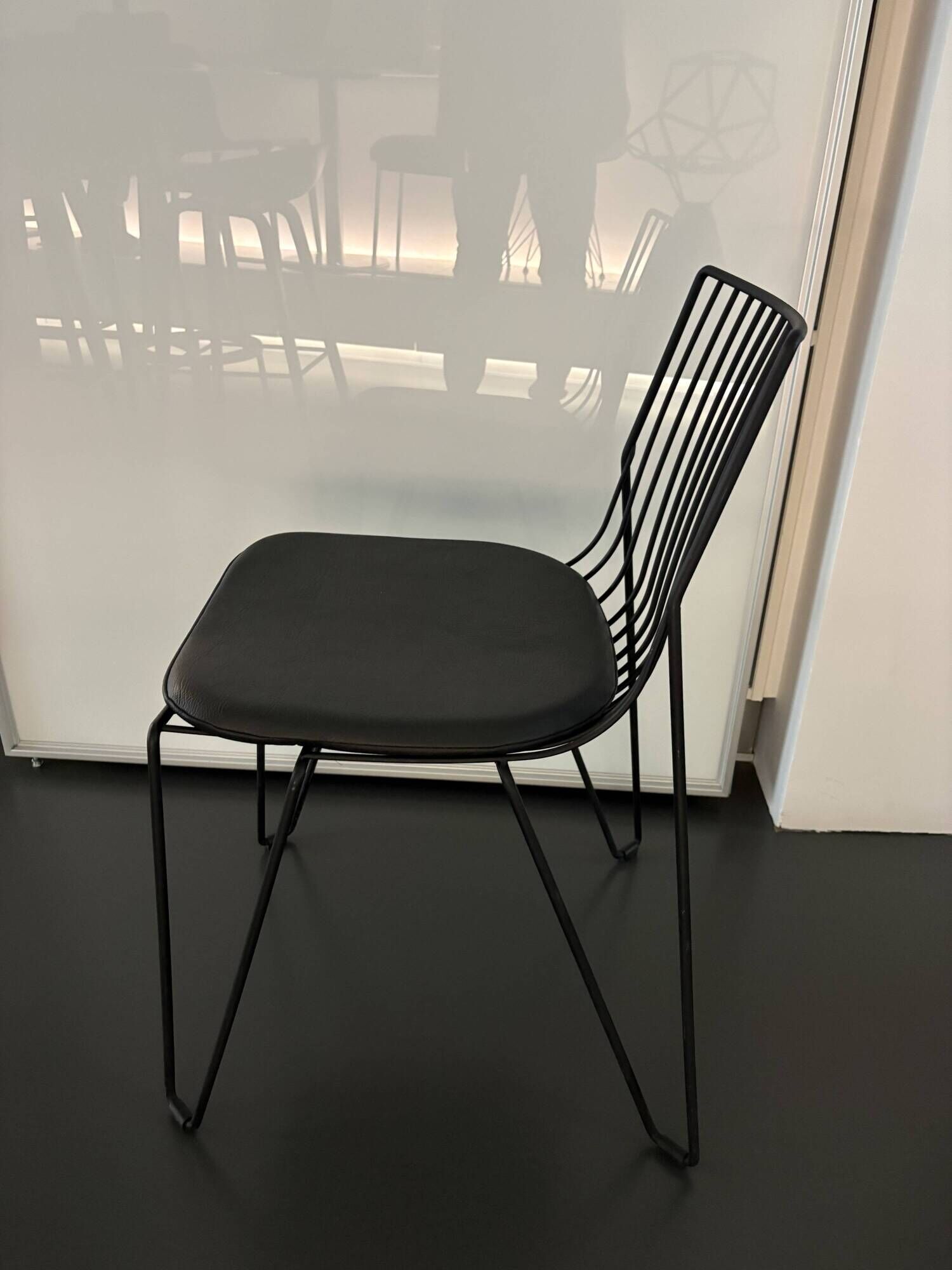 Stackable metal chair for outdoor and indoor use