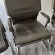 Ensemble de 6 chaises Uno en cuir gris sur piètement tubulaire chromé en porte-à-faux