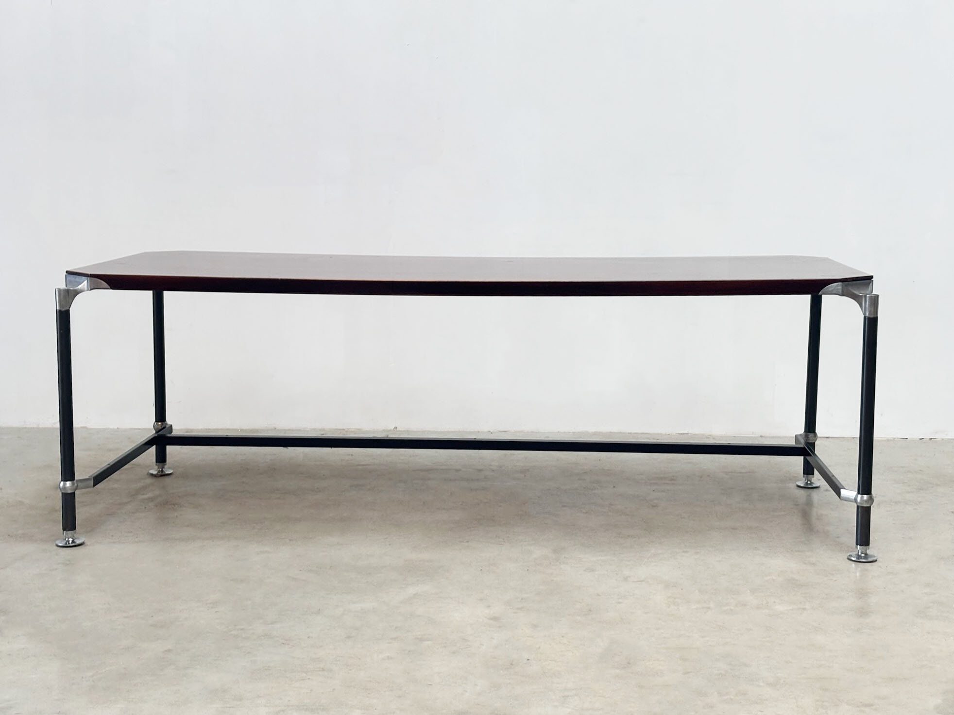 Italian desk or dining table by Ico Parisi for Mim