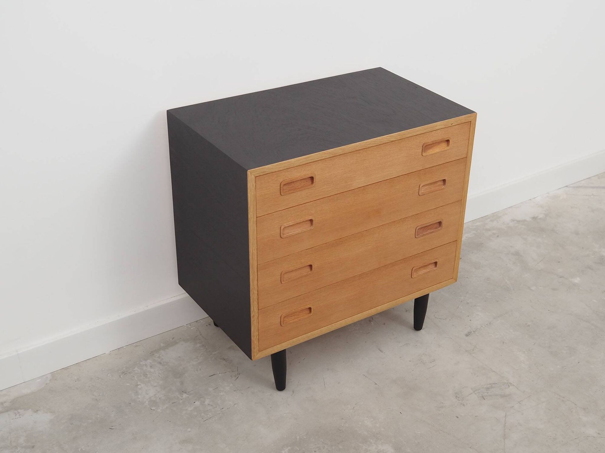 Ash chest of drawers, Danish design, 1970s, manufacturer: Hundevad & Co