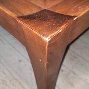 Table basse carrée en bois de plaquage
