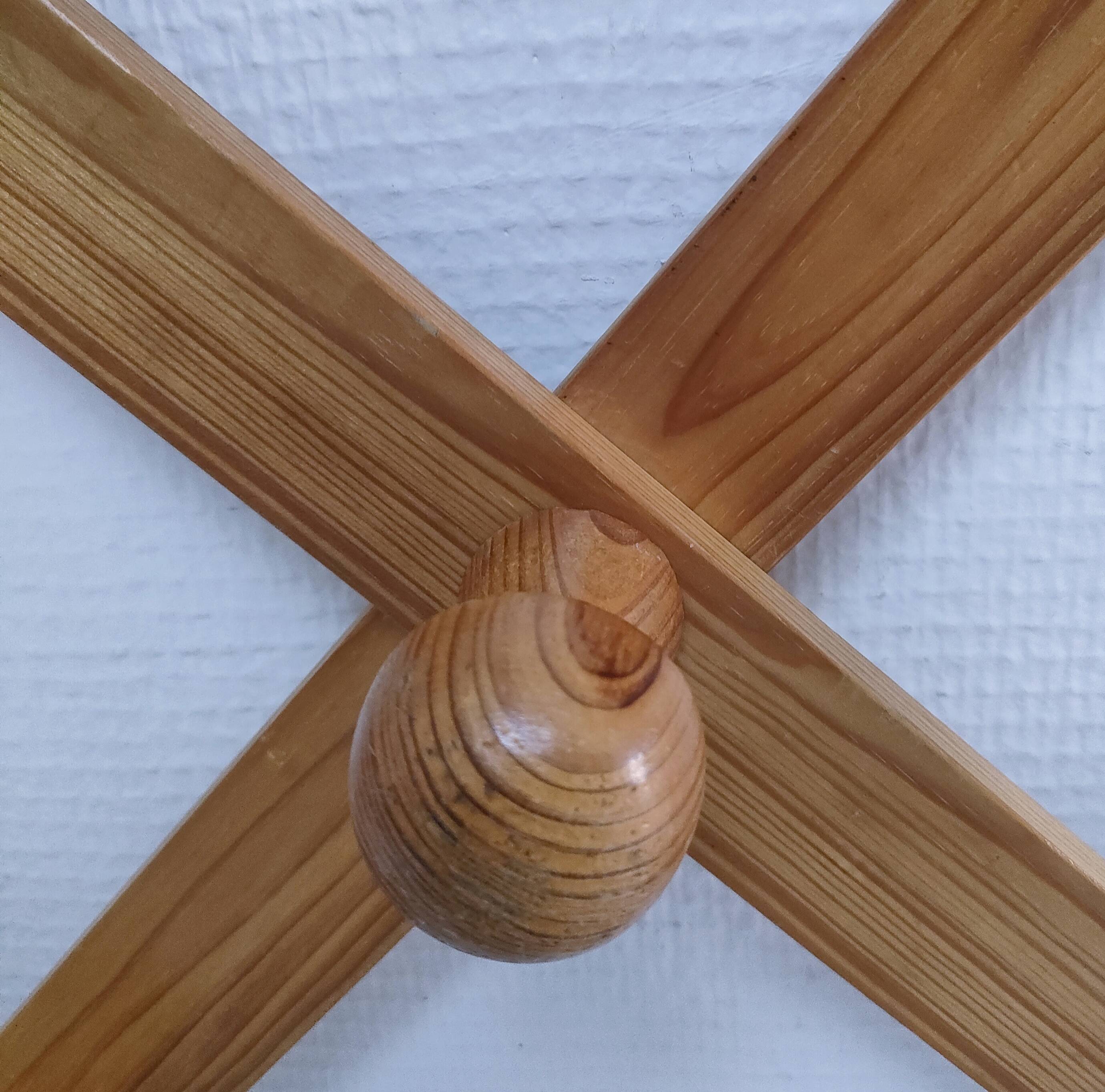 Vintage solid pine accordion coat rack