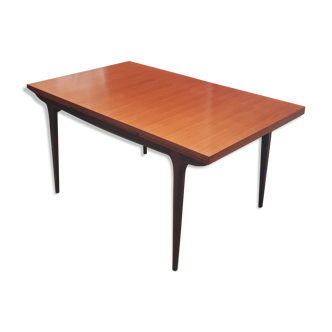 Table scandinave design