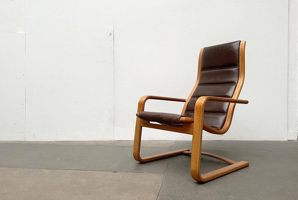 Vintage Swedish armchair model Lamello in beech by Yngve Ekström for Swedese, 1970s.