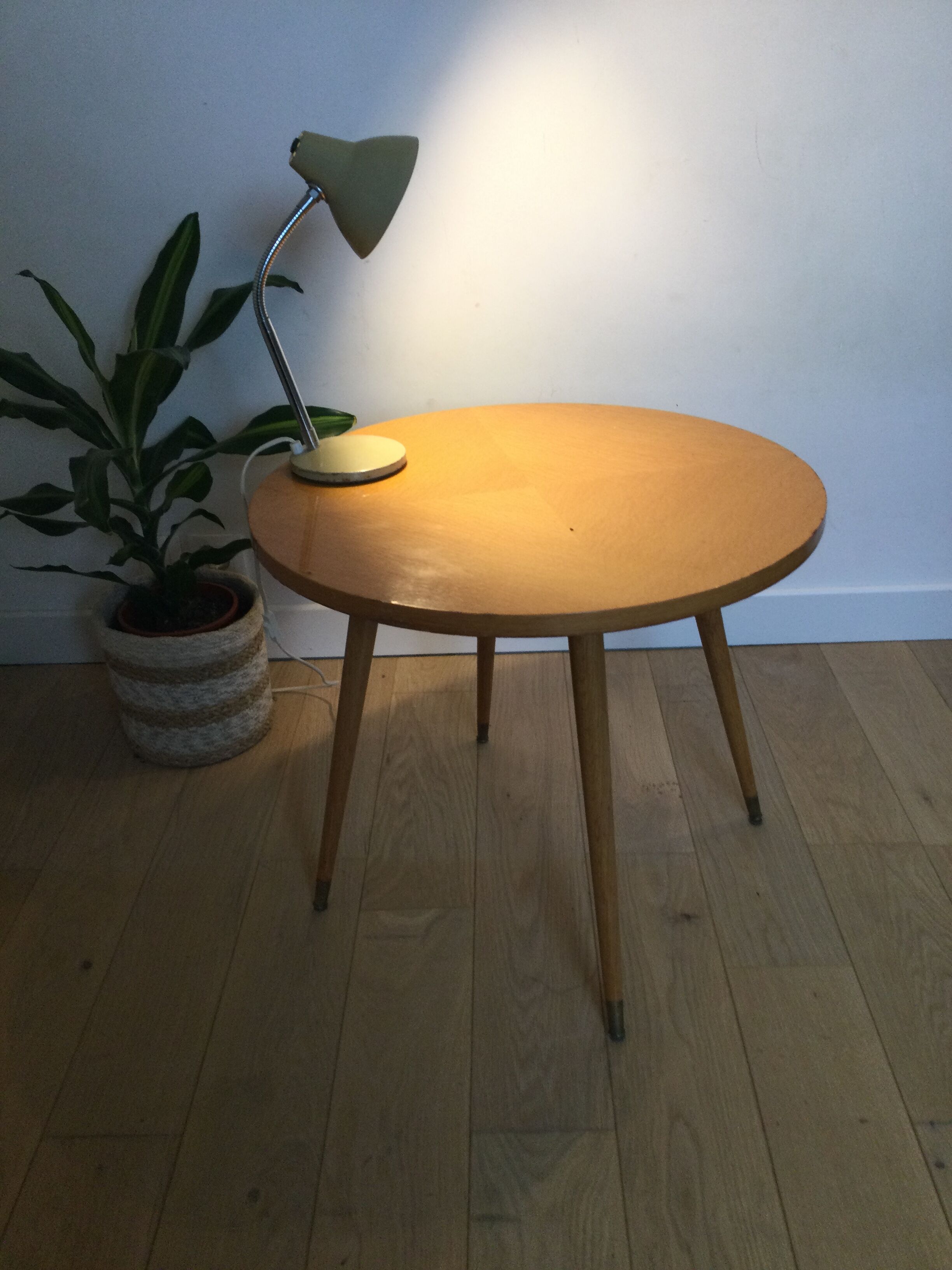 Scandinavian coffee table compass feet