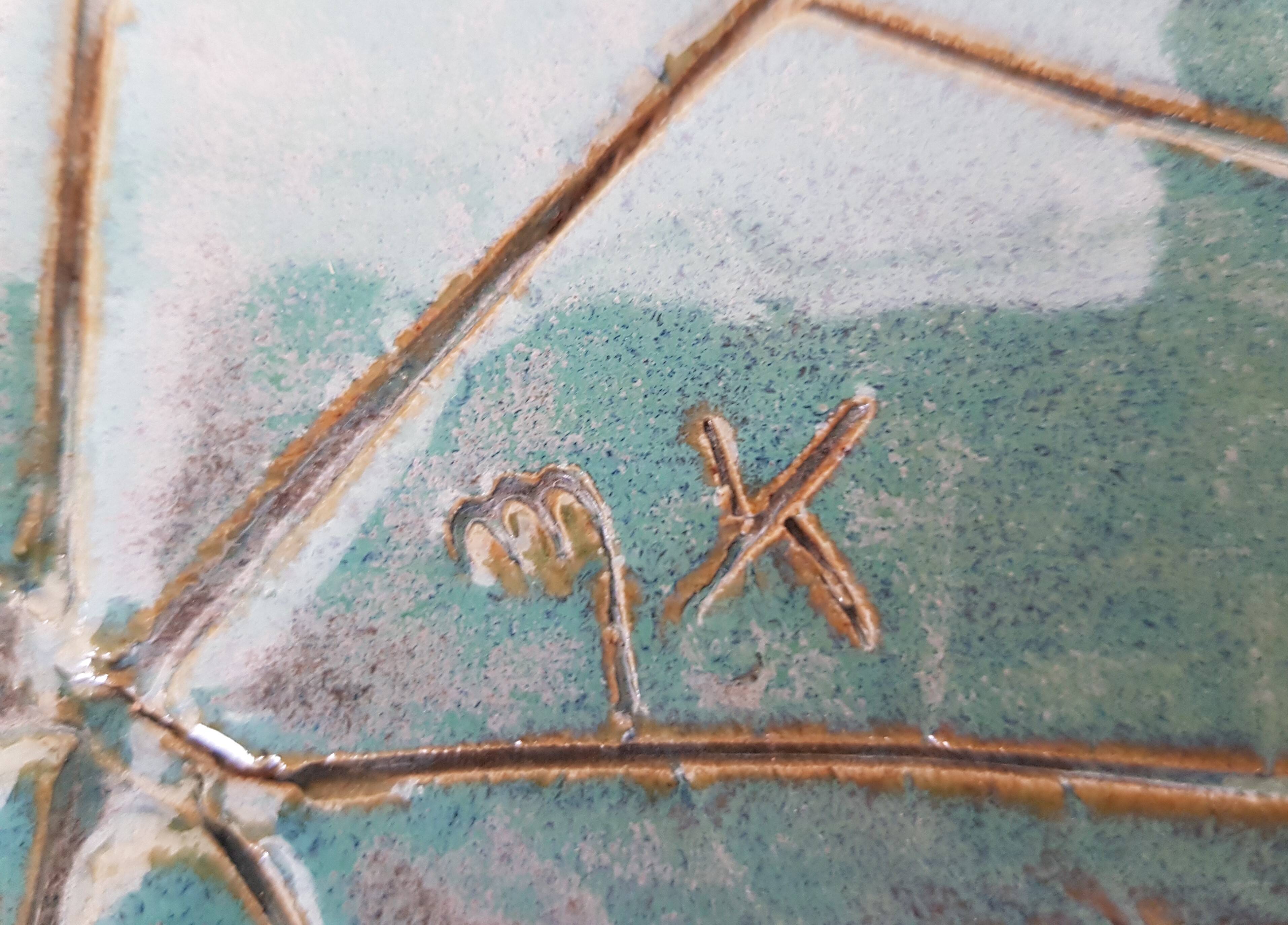 Ceramic Dish Vine Leaf Signature to identify X Luc (40cm)