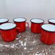 6 tasses en tôle émaillée