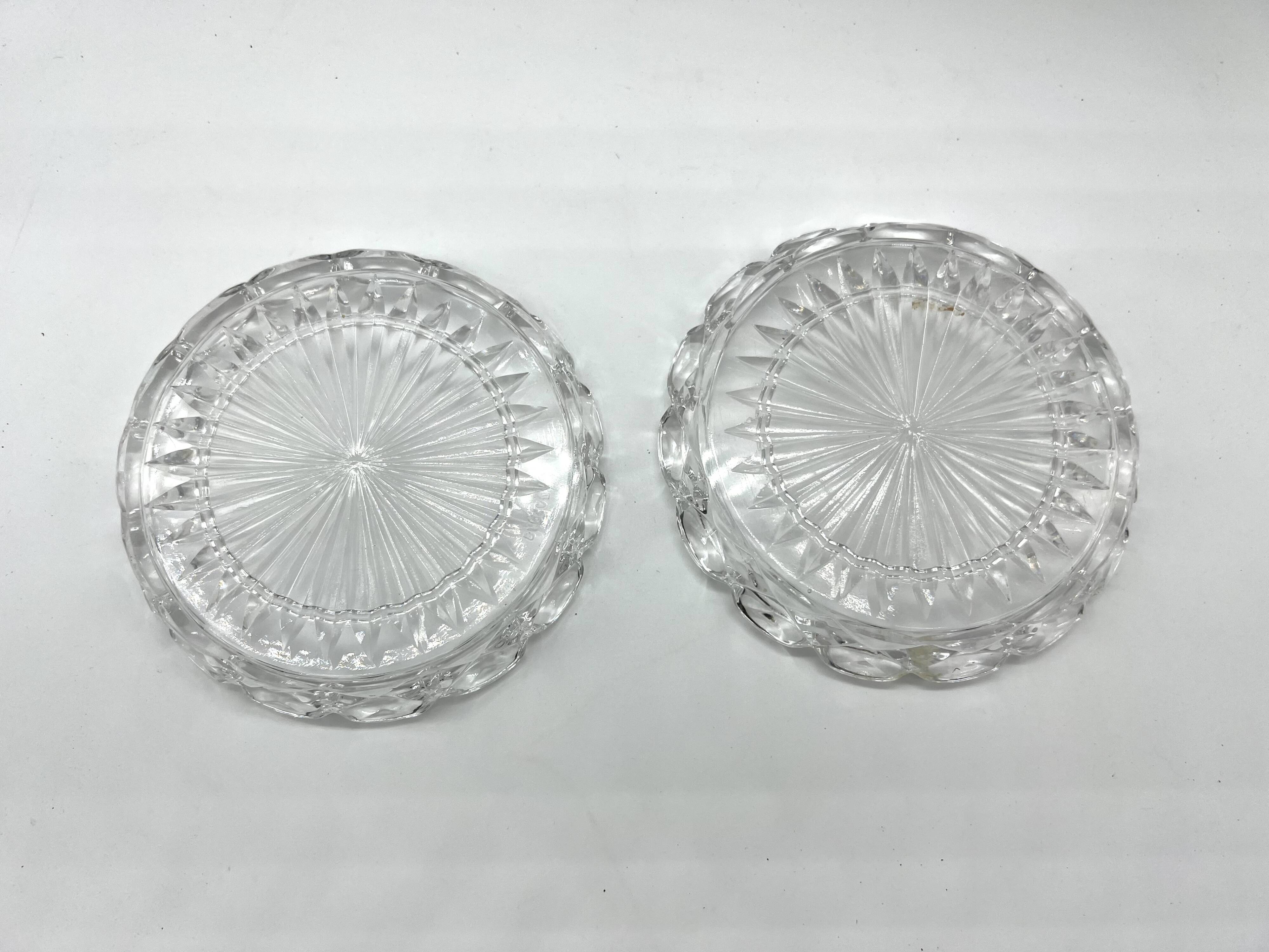 Pair of crystal bowls signed Baccarat – Diameter 13 cm