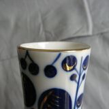 Lomonosov Russian porcelain vase probably dating around 1950