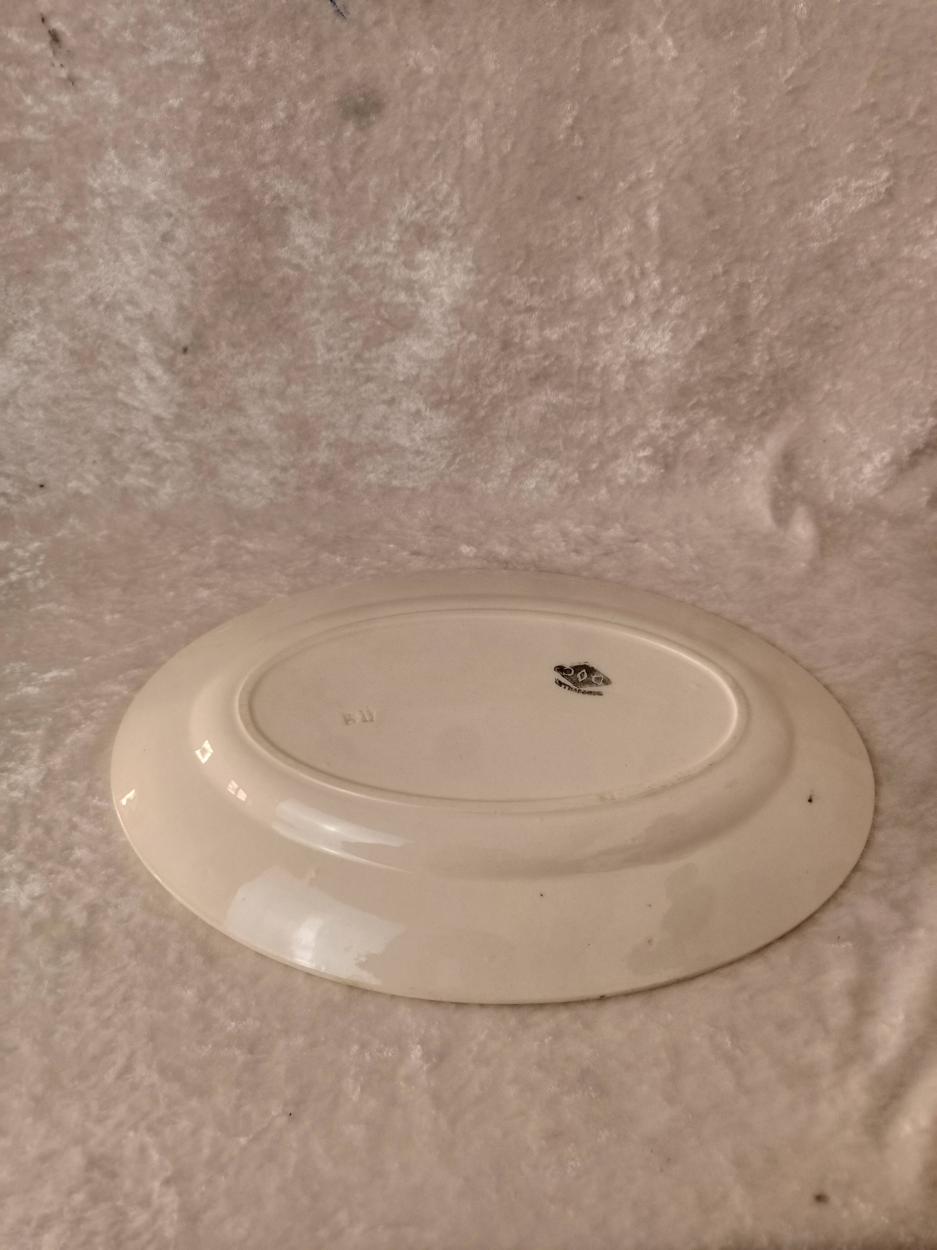 Plat ovale Panier d'abricots Badonviller