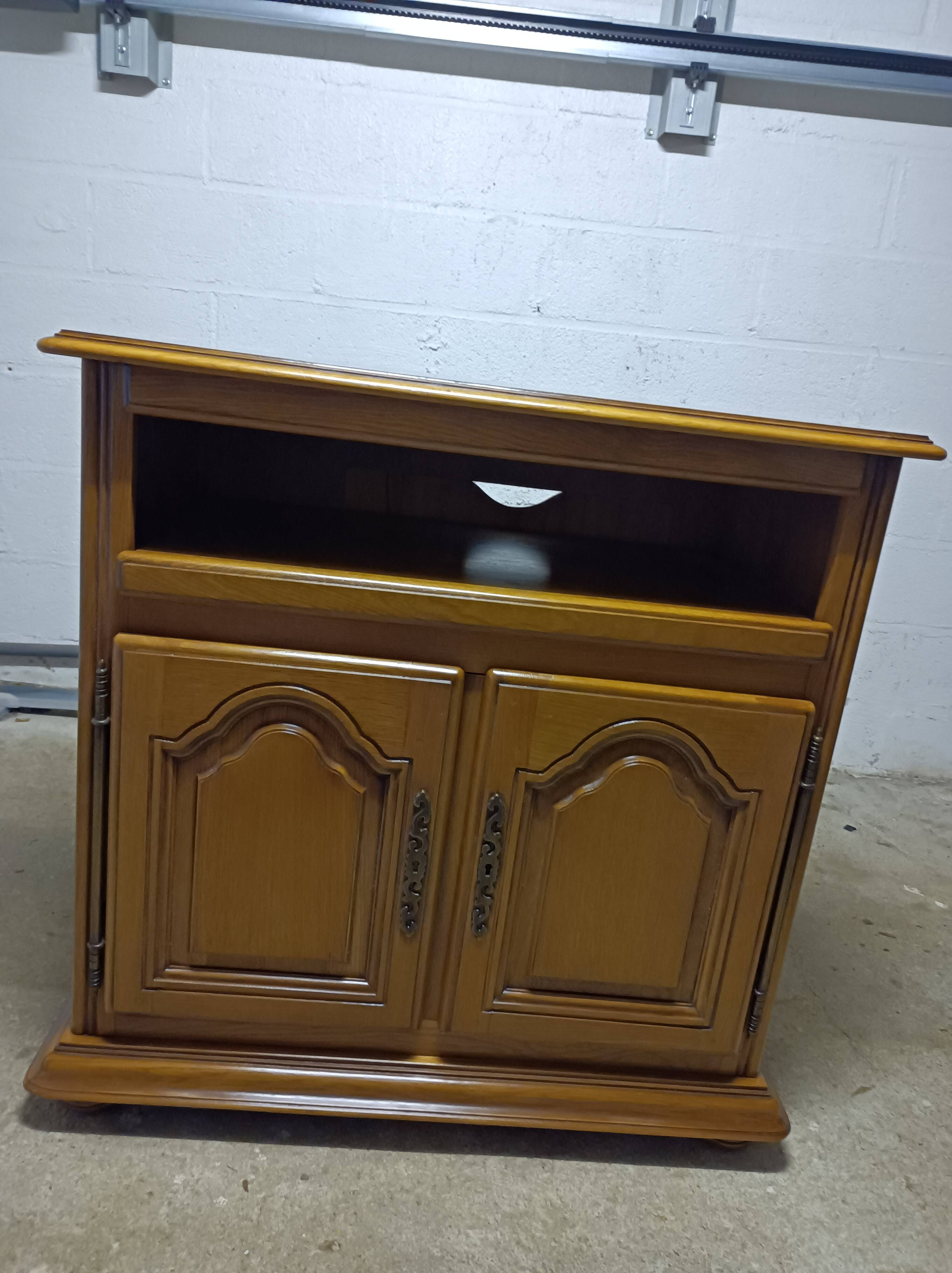 Meuble plateau tournant