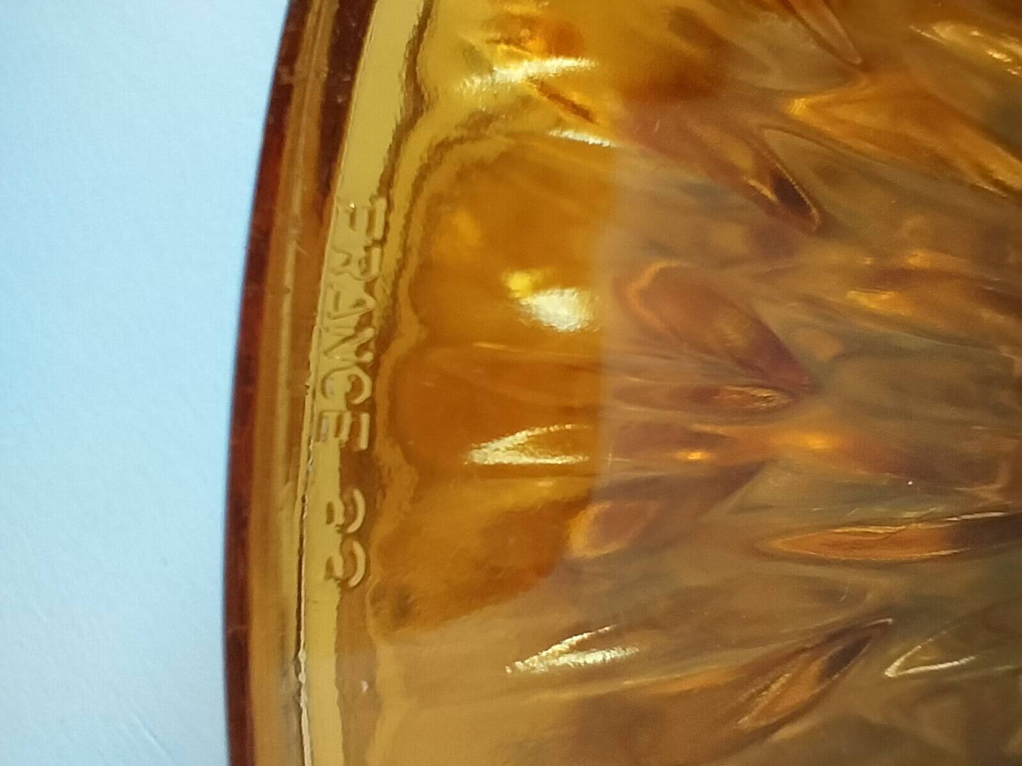Set of 6 pressed glass dessert plates with sunflower motif Vereco