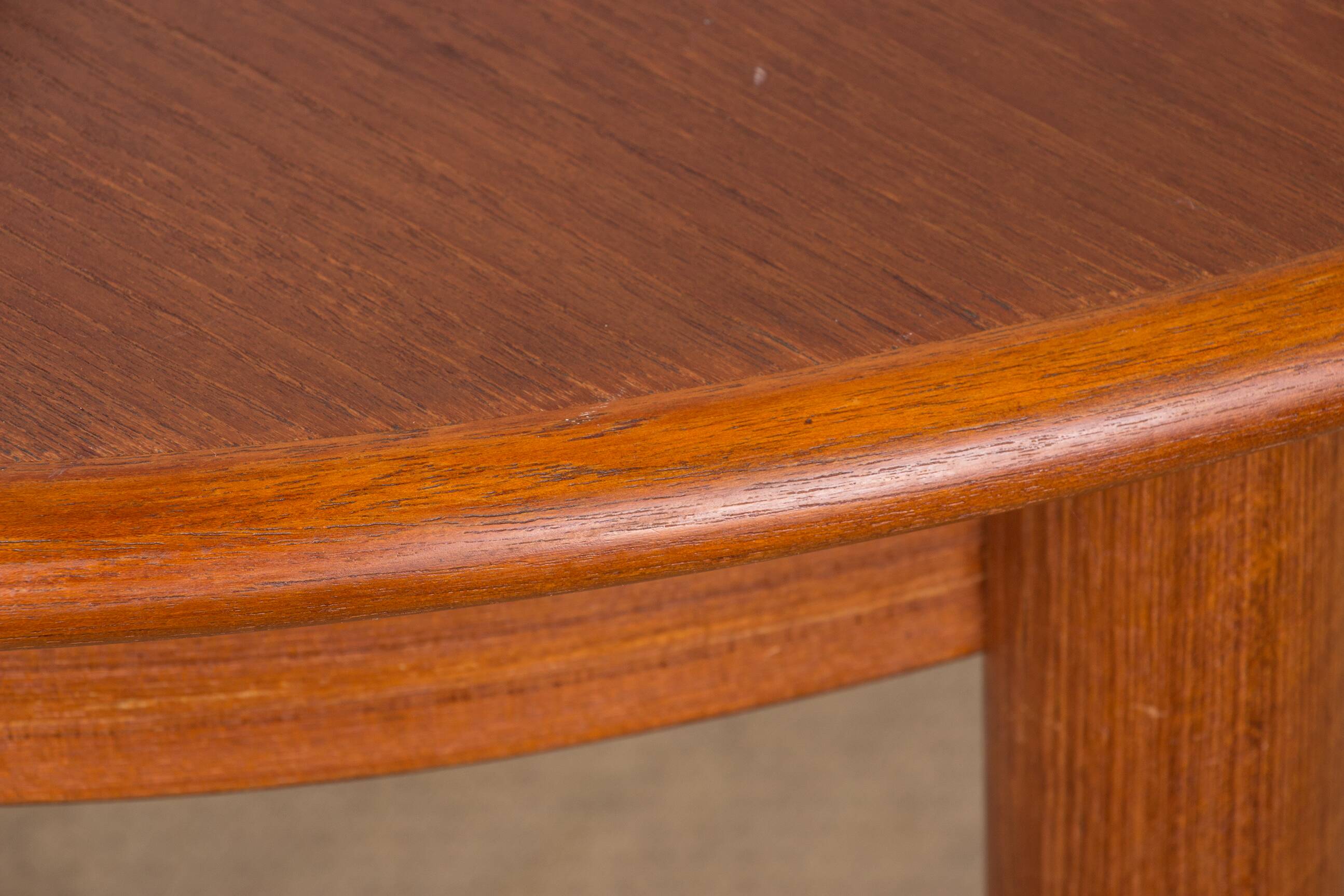 Danish oval teak dining table by Gudme Mobelfabrik 1960.