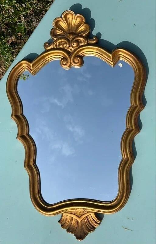 Baroque mirror in gilded wood from the 1960s – 65.5 x 42 cm – 2.5 kg