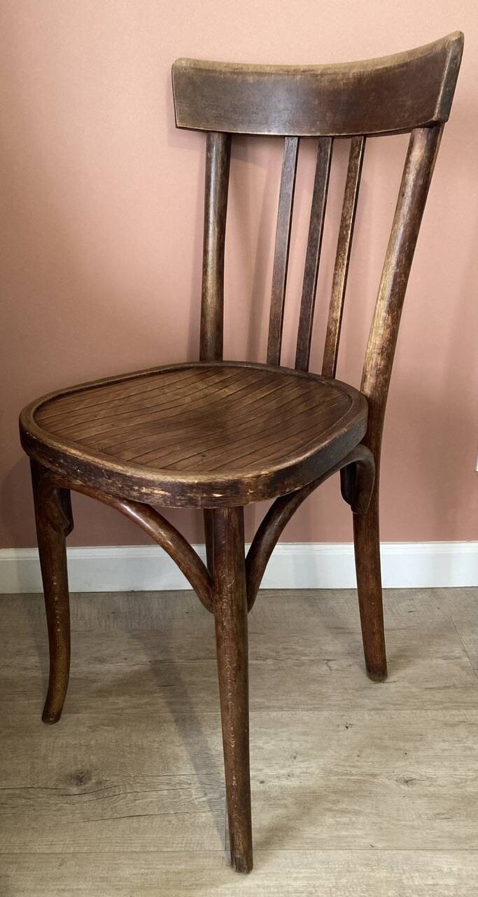 Lot de 3 chaises bistrots anciennes