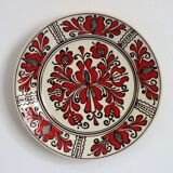 Small ceramic wall plate signed Korond, Hungary