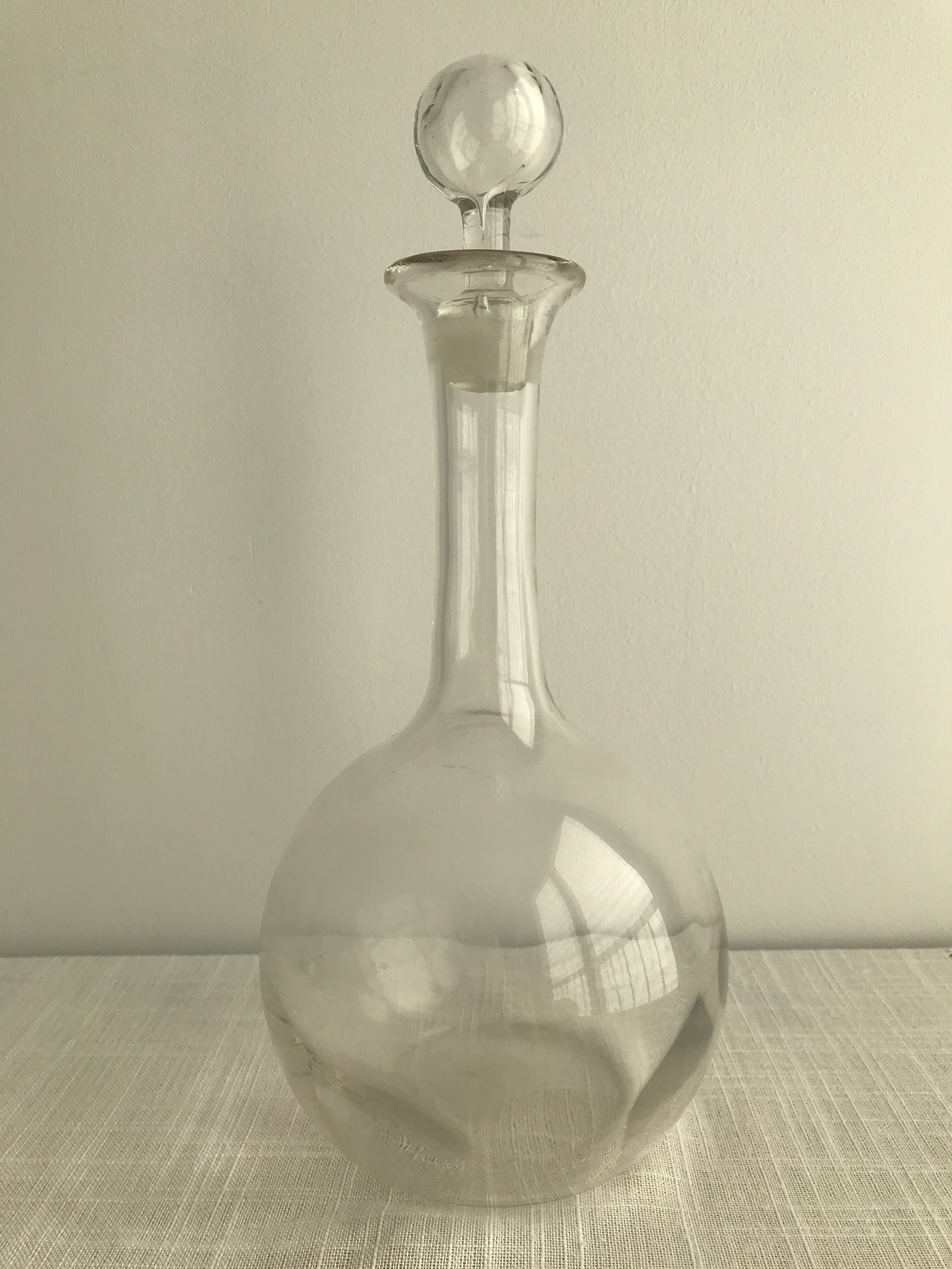 Glass carafe