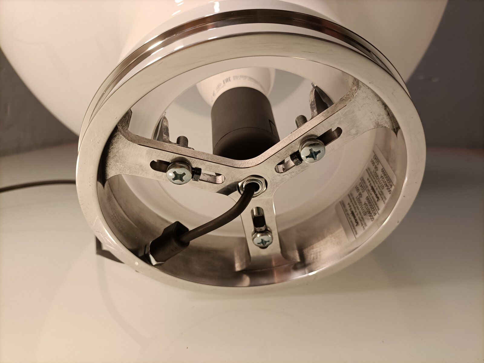 Lampe de table design années 90 modèle Lesbo Angelo Mangiarotti pour Artemide
