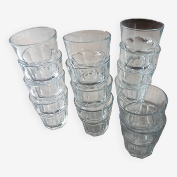 14 verres à eau