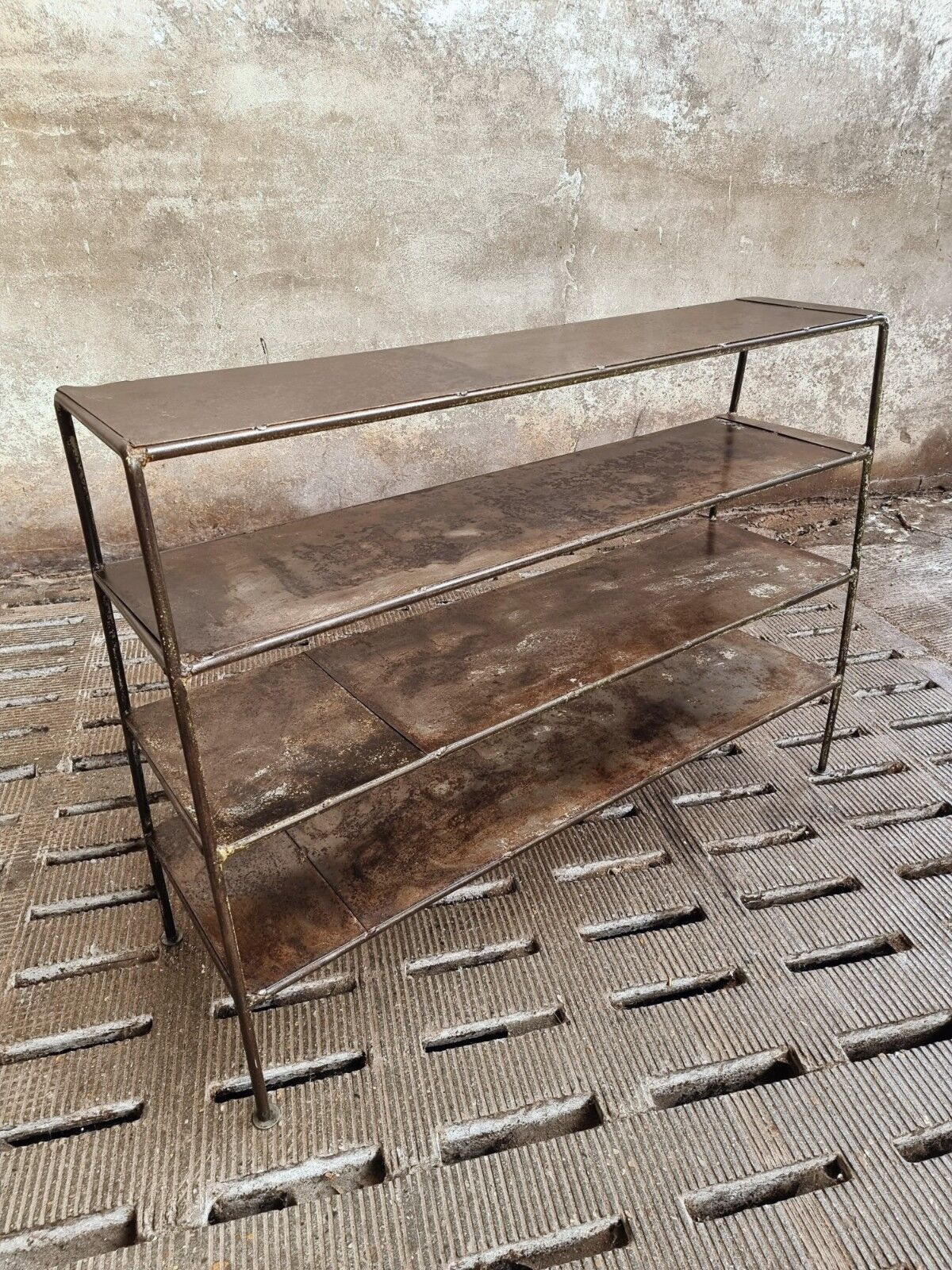 Industrial shelving rack