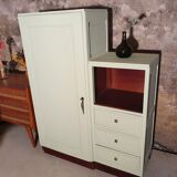 Armoire asymétrique