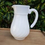 Pitcher in opaline