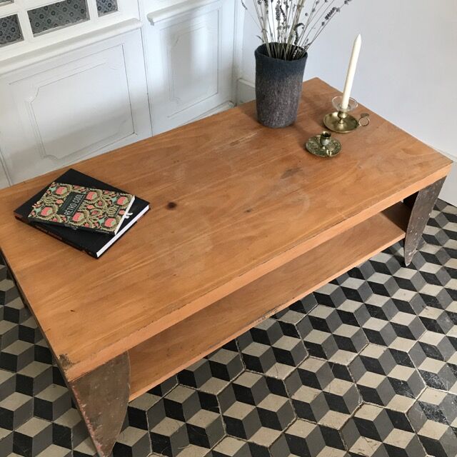 Table basse en bois et métal