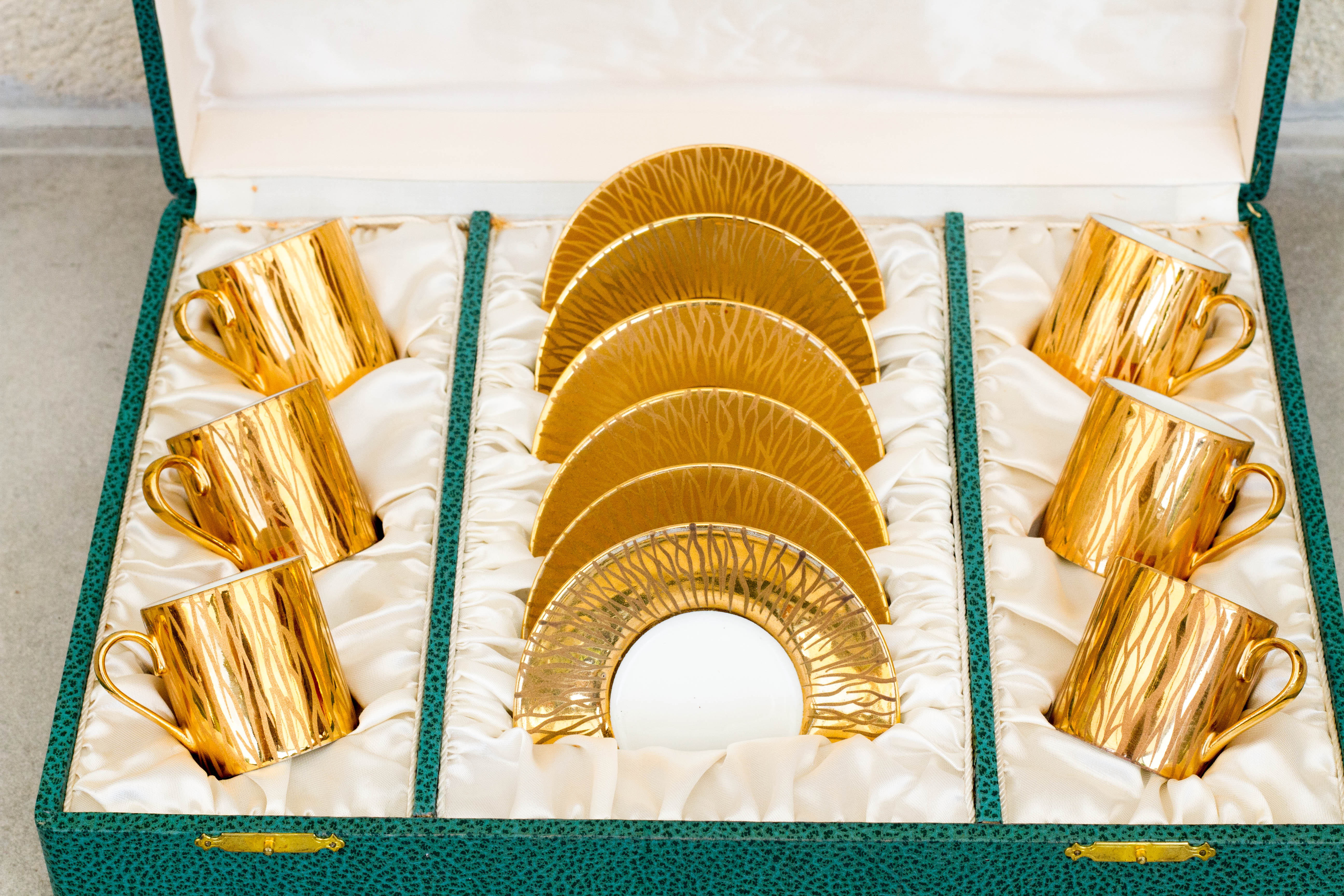 Gold plated tea/coffee cup and saucer set