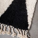 Handmade Moroccan rug 250cm x 150cm