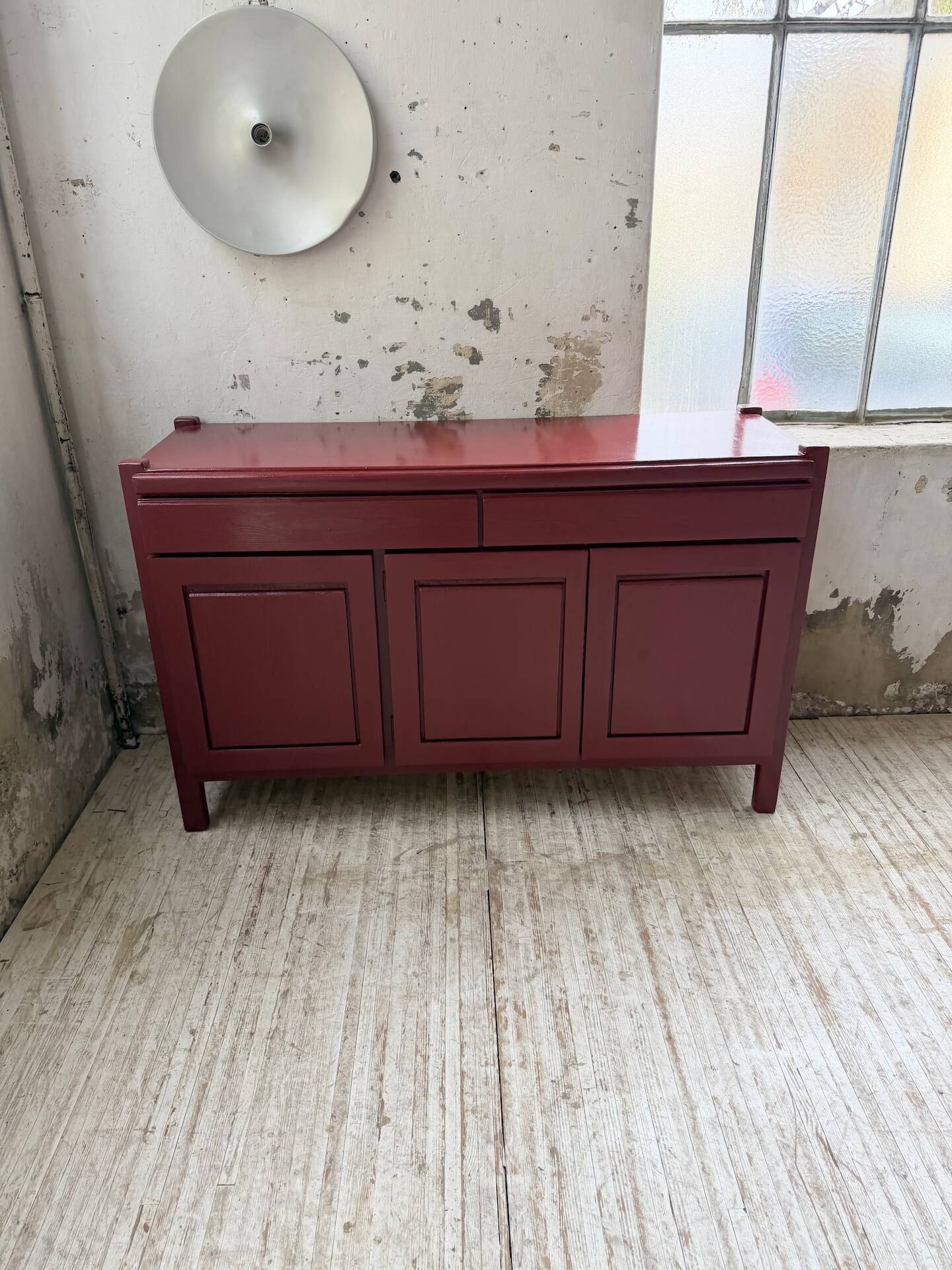 Red lacquered enfilade 1970 160cm